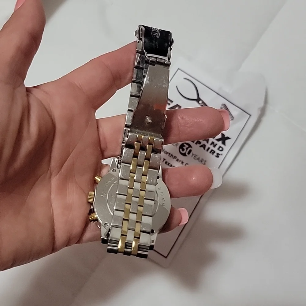 Michael Kors Watch - Picture 2 of 12